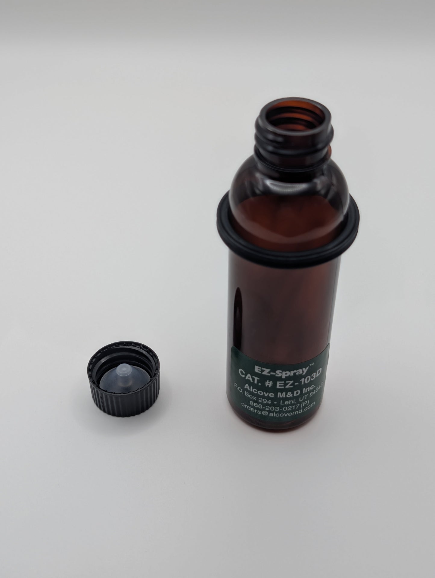 EZ-103D EZ-Spray™ Amber Bottle With Bleeder Valve – product photo 5